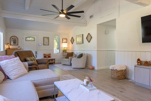 172 Holliston St, Medway, MA 02053