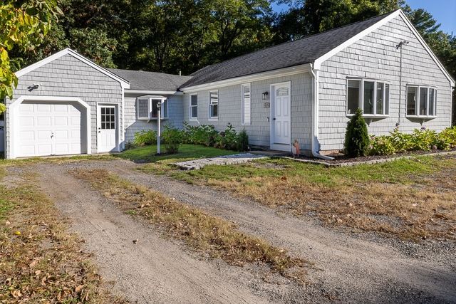 172 Holliston St, Medway, MA 02053