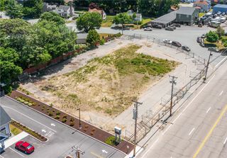 1234 Oaklawn Avenue, Cranston, RI 02920