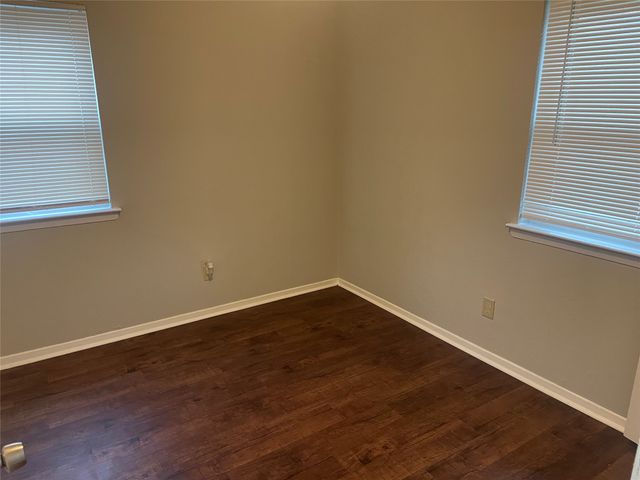 501 Rosewood Hills Drive, Garland, TX 75040