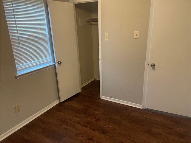 501 Rosewood Hills Drive, Garland, TX 75040