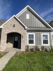 9096 Headwaters Dr, Franklin, TN 37064