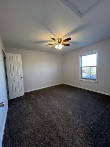 124 Ballygar St Apt E, Clarksville, TN 37043