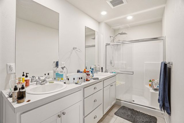 4464 W Bedford Ave, Spokane, WA 99208