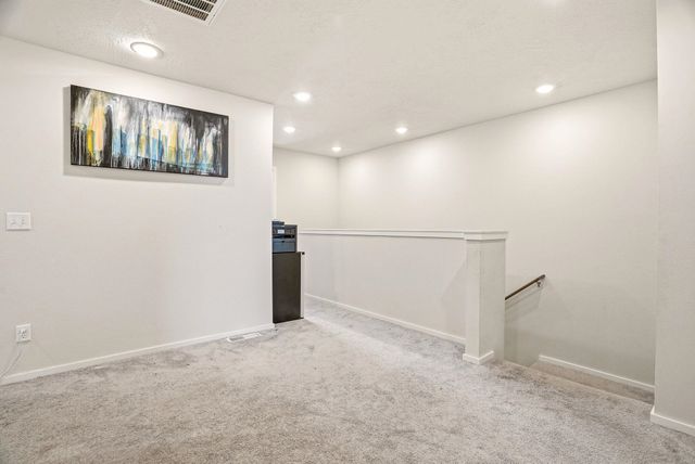 4464 W Bedford Ave, Spokane, WA 99208