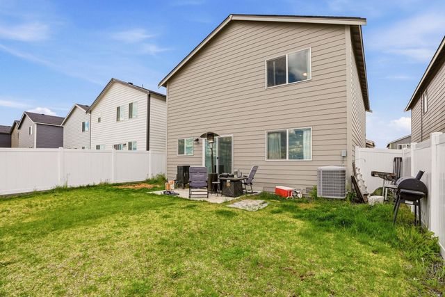 4464 W Bedford Ave, Spokane, WA 99208