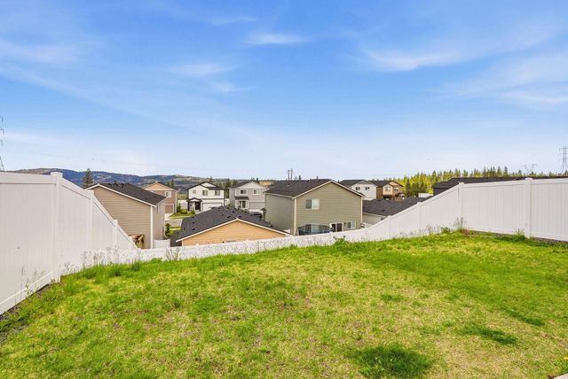 4464 W Bedford Ave, Spokane, WA 99208