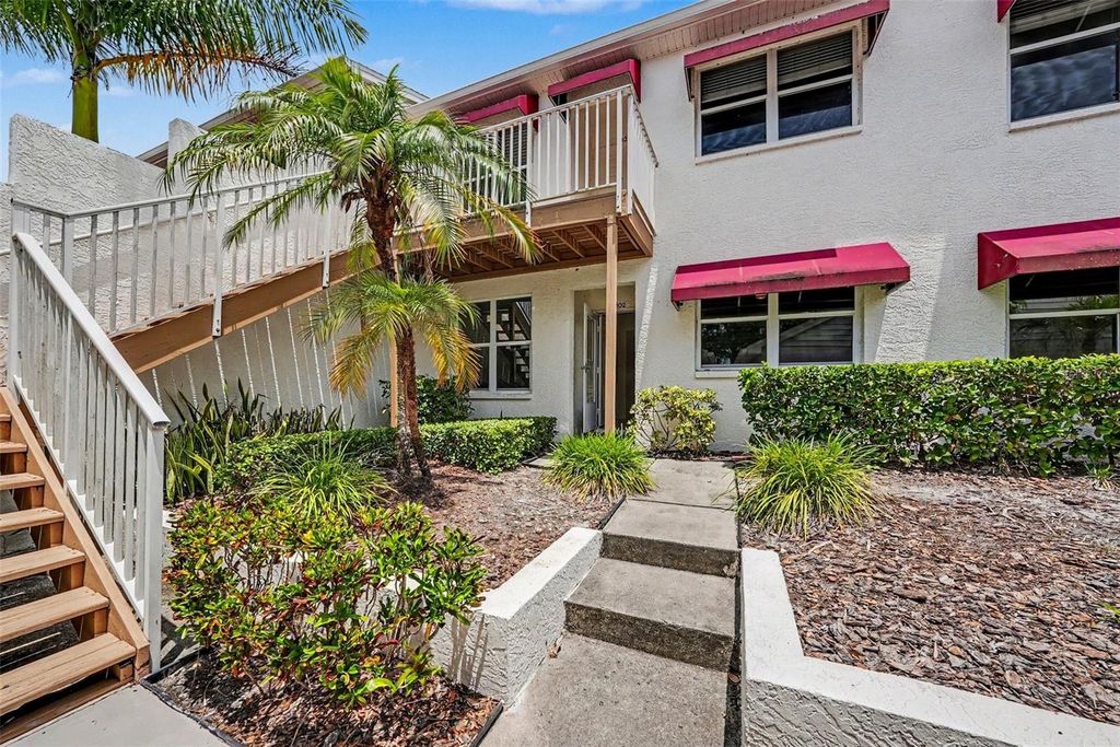 1400 WATER VIEW DRIVE W 102, Largo, FL 33771