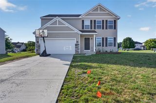 4080 Meadow Walk Boulevard, Grand Blanc Charter Township, MI 48439