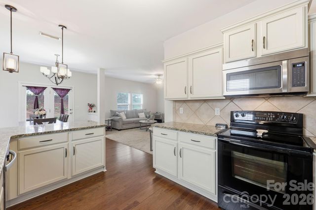 8411 Washoe Pine Lane, Charlotte, NC 28215