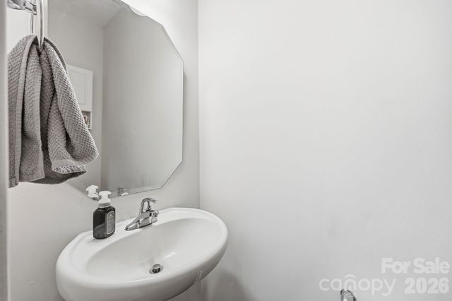 8411 Washoe Pine Lane, Charlotte, NC 28215
