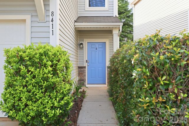 8411 Washoe Pine Lane, Charlotte, NC 28215