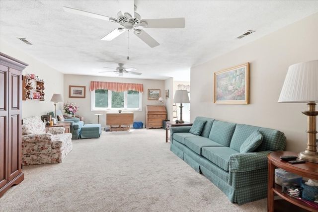225 Lincoln St G4, Duxbury, MA 02332