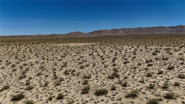 752 Firethorn Way, Johnson Valley, CA 92285