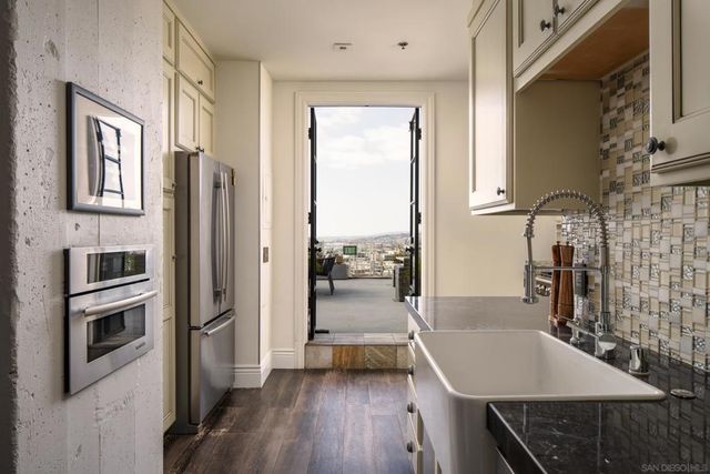 702 Ash Street 1400, San Diego, CA 92101
