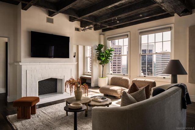 702 Ash Street 1400, San Diego, CA 92101