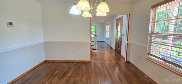 1537 Bardwell West Road, Williamsburg, OH 45176