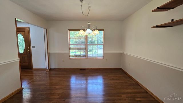 1537 Bardwell West Road, Williamsburg, OH 45176