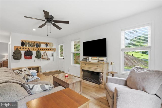 88 JUNIPER DR, Front Royal, VA 22630