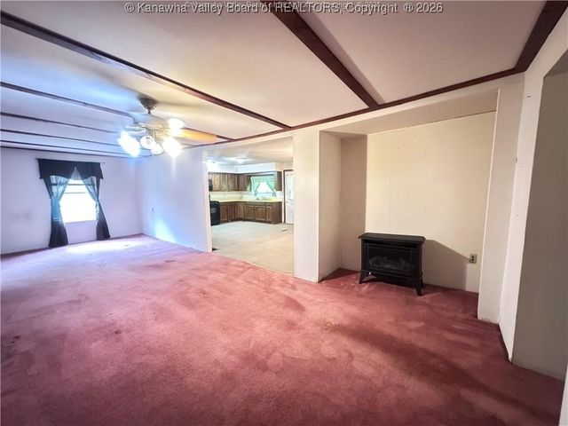 236 Easter Road, Nitro, WV 25143