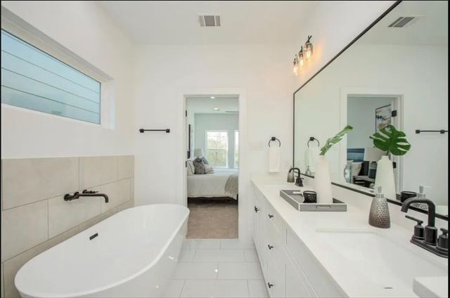 6730 Peerless Street D, Houston, TX 77021