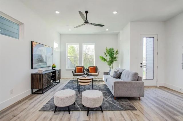 6730 Peerless Street D, Houston, TX 77021