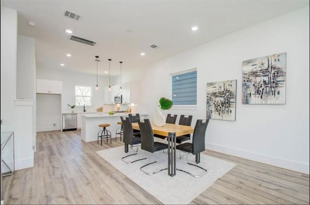 6730 Peerless Street D, Houston, TX 77021