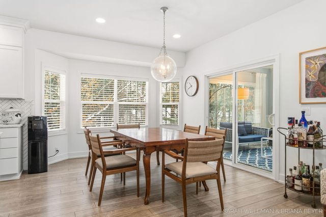 2009 W Lakewood Blvd, Holland, MI 49424