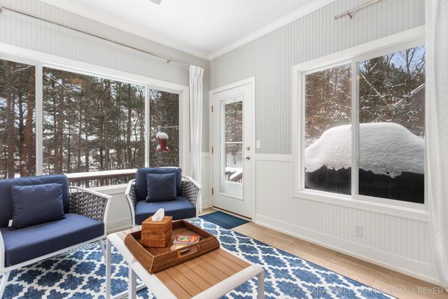 2009 W Lakewood Blvd, Holland, MI 49424