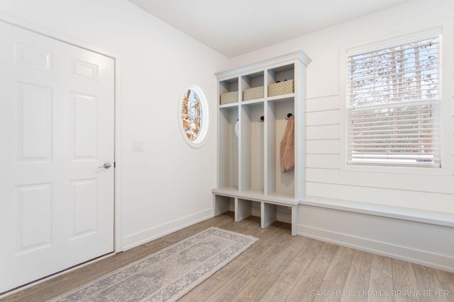 2009 W Lakewood Blvd, Holland, MI 49424