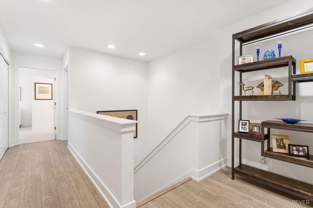 2009 W Lakewood Blvd, Holland, MI 49424