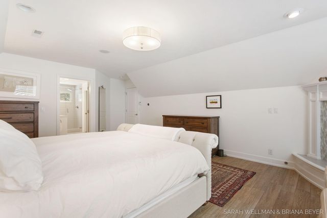 2009 W Lakewood Blvd, Holland, MI 49424