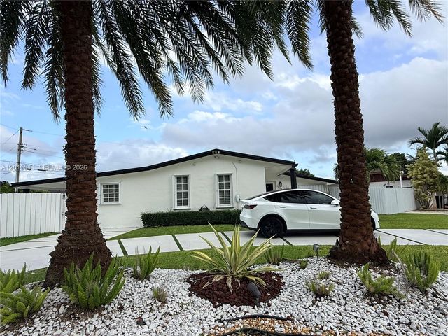 18601 Belview Dr, Cutler Bay, FL 33157