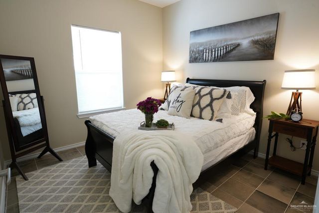 6803 59th Lane, Mission, TX 78573