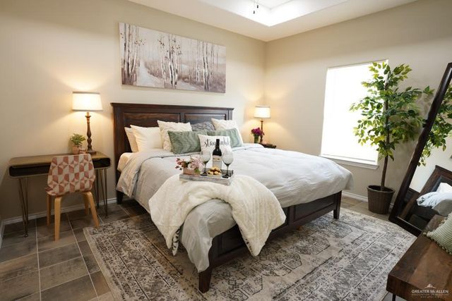 6803 59th Lane, Mission, TX 78573