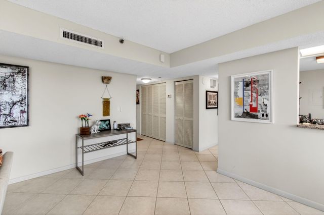 3420 S Ocean Boulevard 5z, Highland Beach, FL 33487
