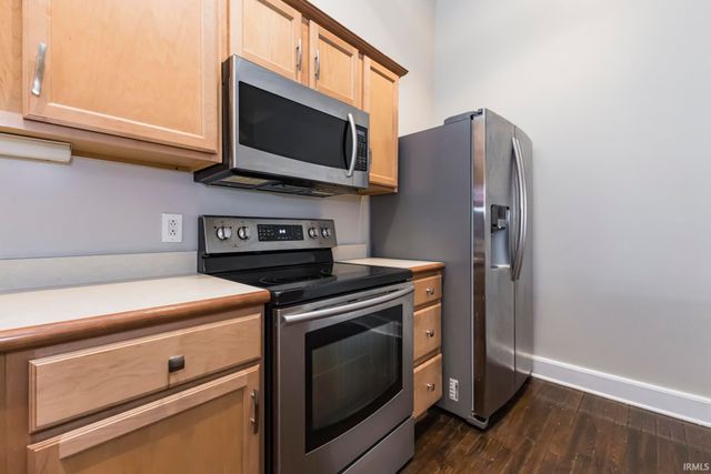 301 S Walnut St Apt 206, Muncie, IN 47305