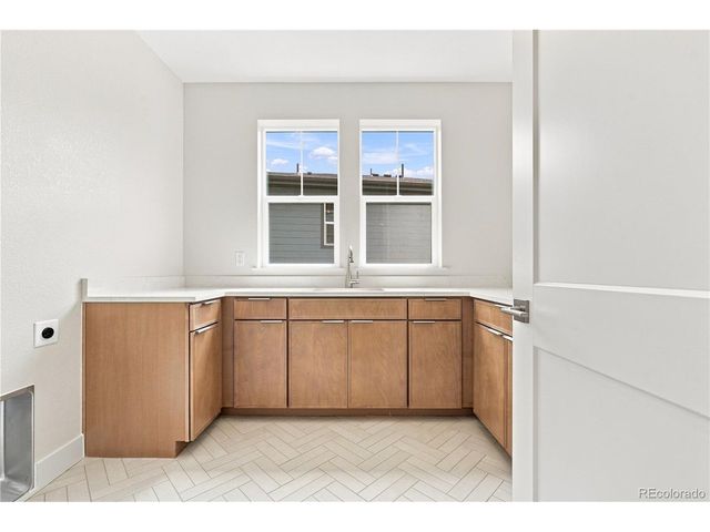 6430 Still Pine Cir, Castle Pines, CO 80108