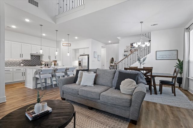 1332 Thompson Road, Argyle, TX 76226