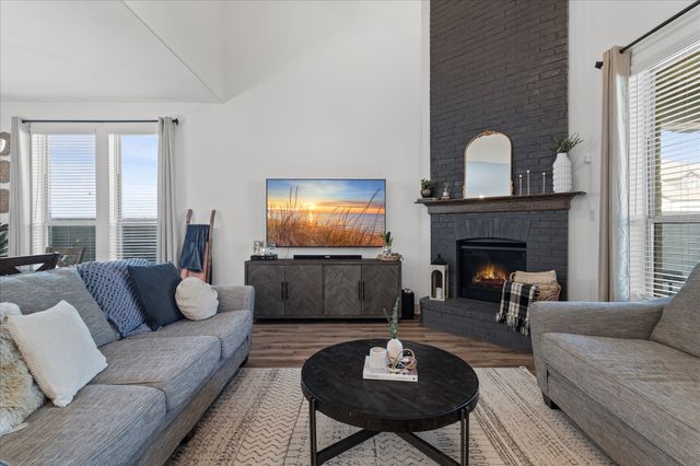 1332 Thompson Road, Argyle, TX 76226