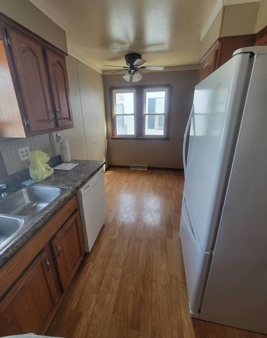 1430 E Vanderhoof Street, Decatur, IL 62521