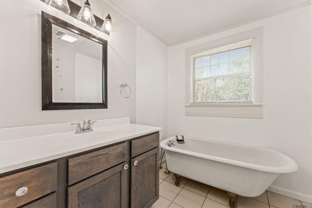 1018 Rodeo Dr, Denham Springs, LA 70726