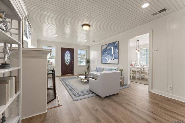 1018 Rodeo Dr, Denham Springs, LA 70726