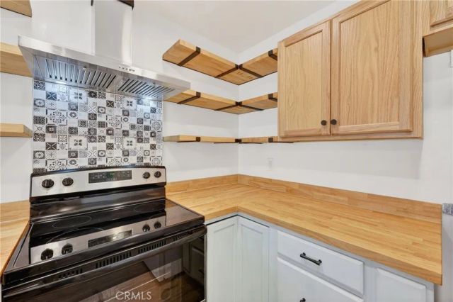 959 W Pine 33, Upland, CA 91786