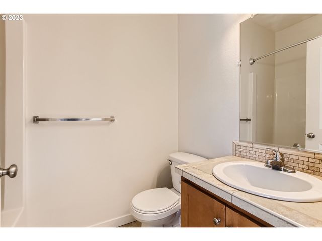 11223 Se CAUSEY Cir, Happy Valley, OR 97086