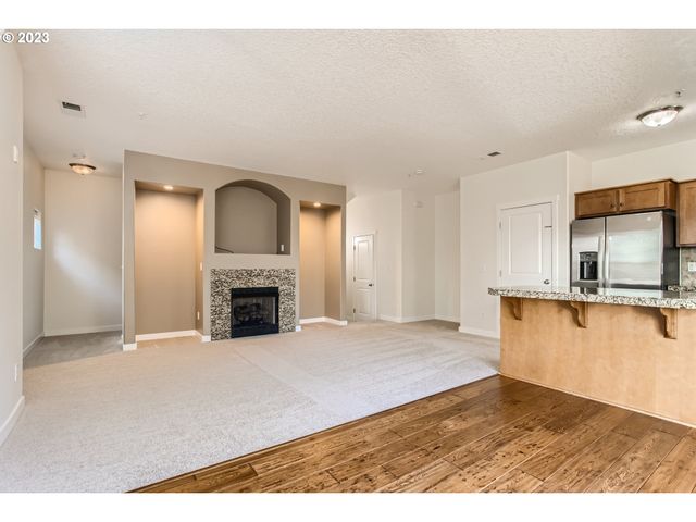 11223 Se CAUSEY Cir, Happy Valley, OR 97086