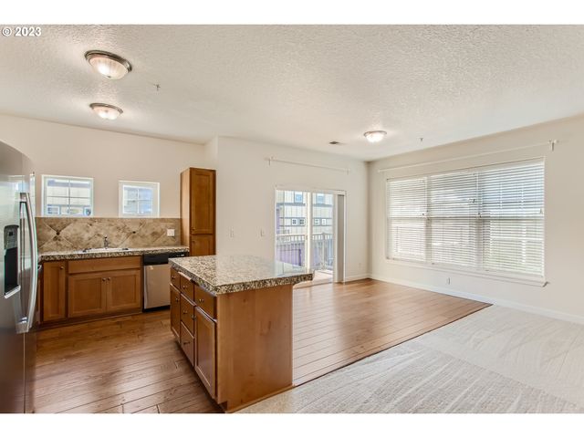 11223 Se CAUSEY Cir, Happy Valley, OR 97086