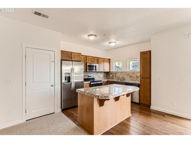 11223 Se CAUSEY Cir, Happy Valley, OR 97086