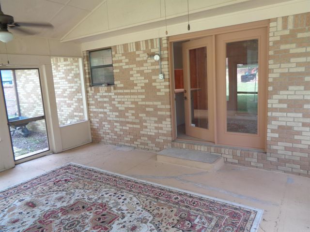 1408 Twin Lakes Drive, Little Rock, AR 72205