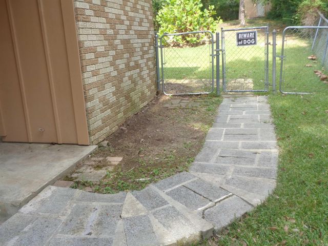 1408 Twin Lakes Drive, Little Rock, AR 72205